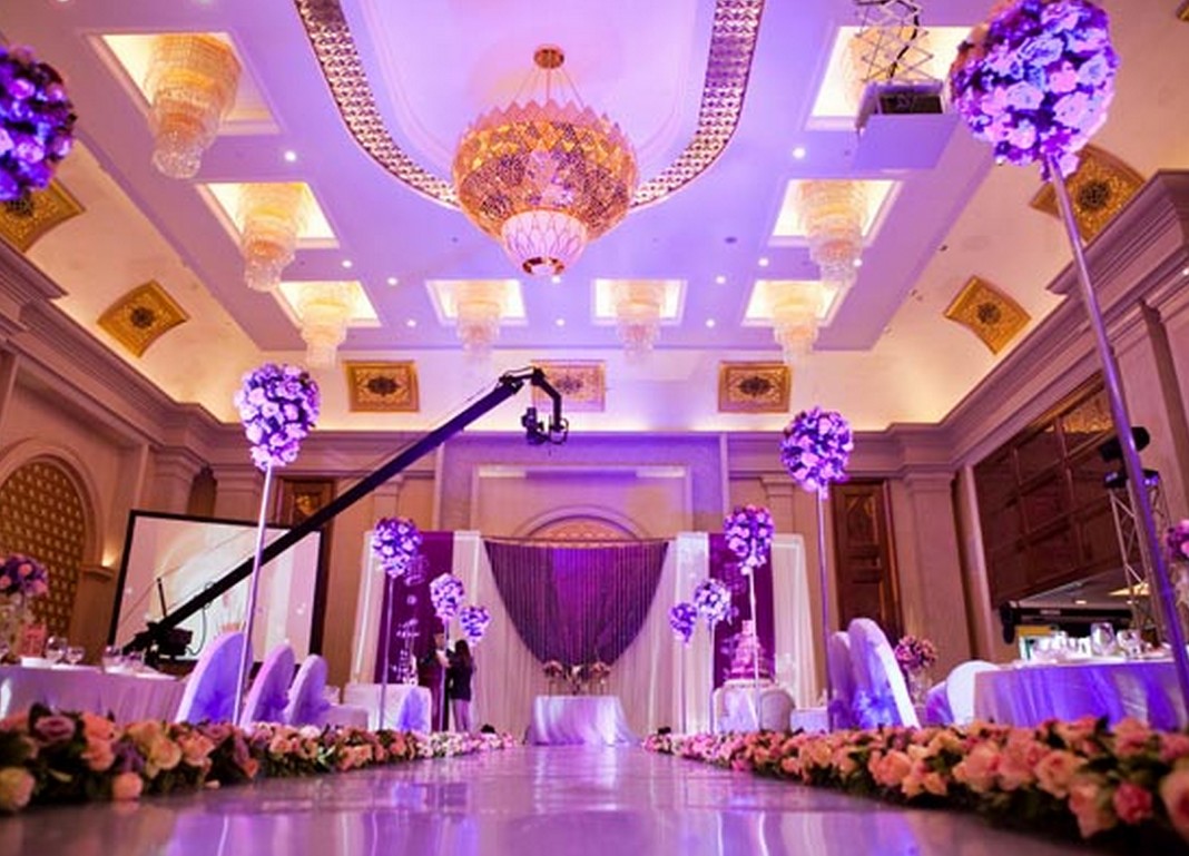 Luxurious-purple-wedding-hall