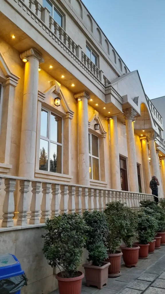 تالار مجلل داریوش دولت آباد در شهر ری + تصاویر