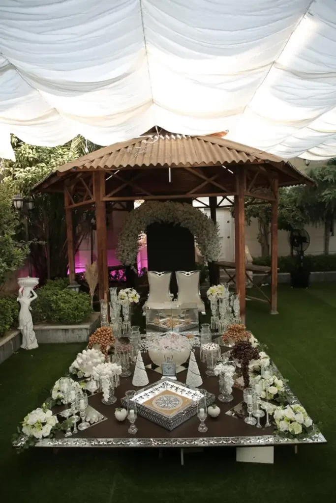 سالن عقد مجلل هورام نواب در جنوب تهران + عکس‌ها