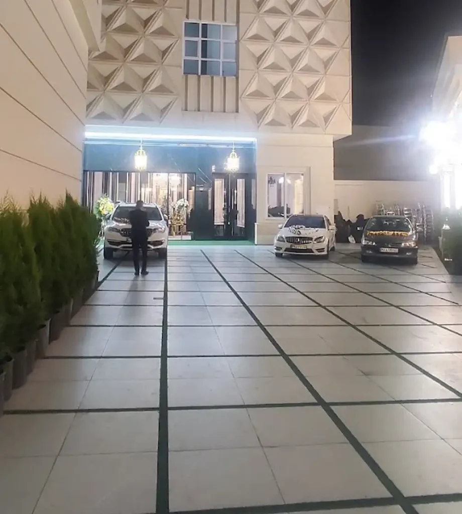 تالار مجلل اسپینا در خیابان دماوند تهران + تصاویر و قیمت منو