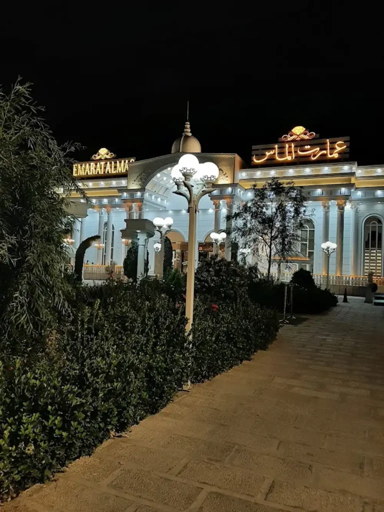 تالار عمارت الماس رباط کریم؛ قیمت منو + تصاویر
